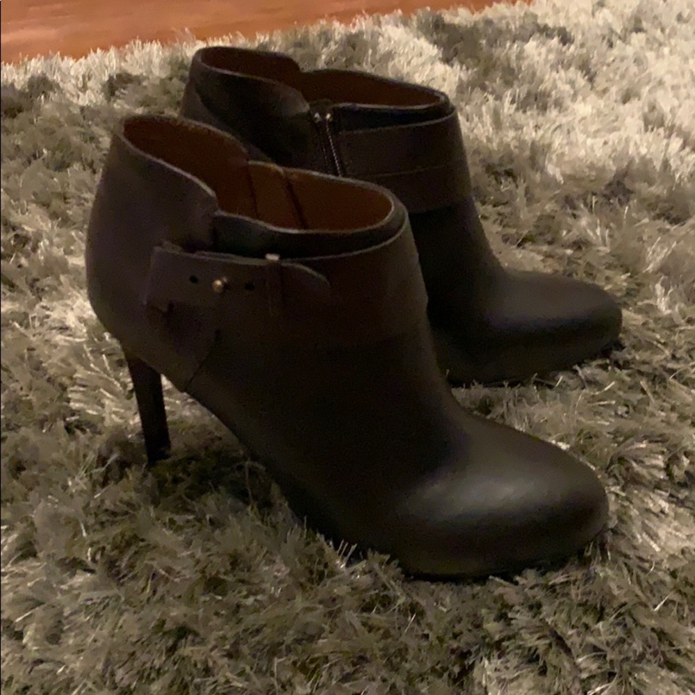 Nine West brown booties